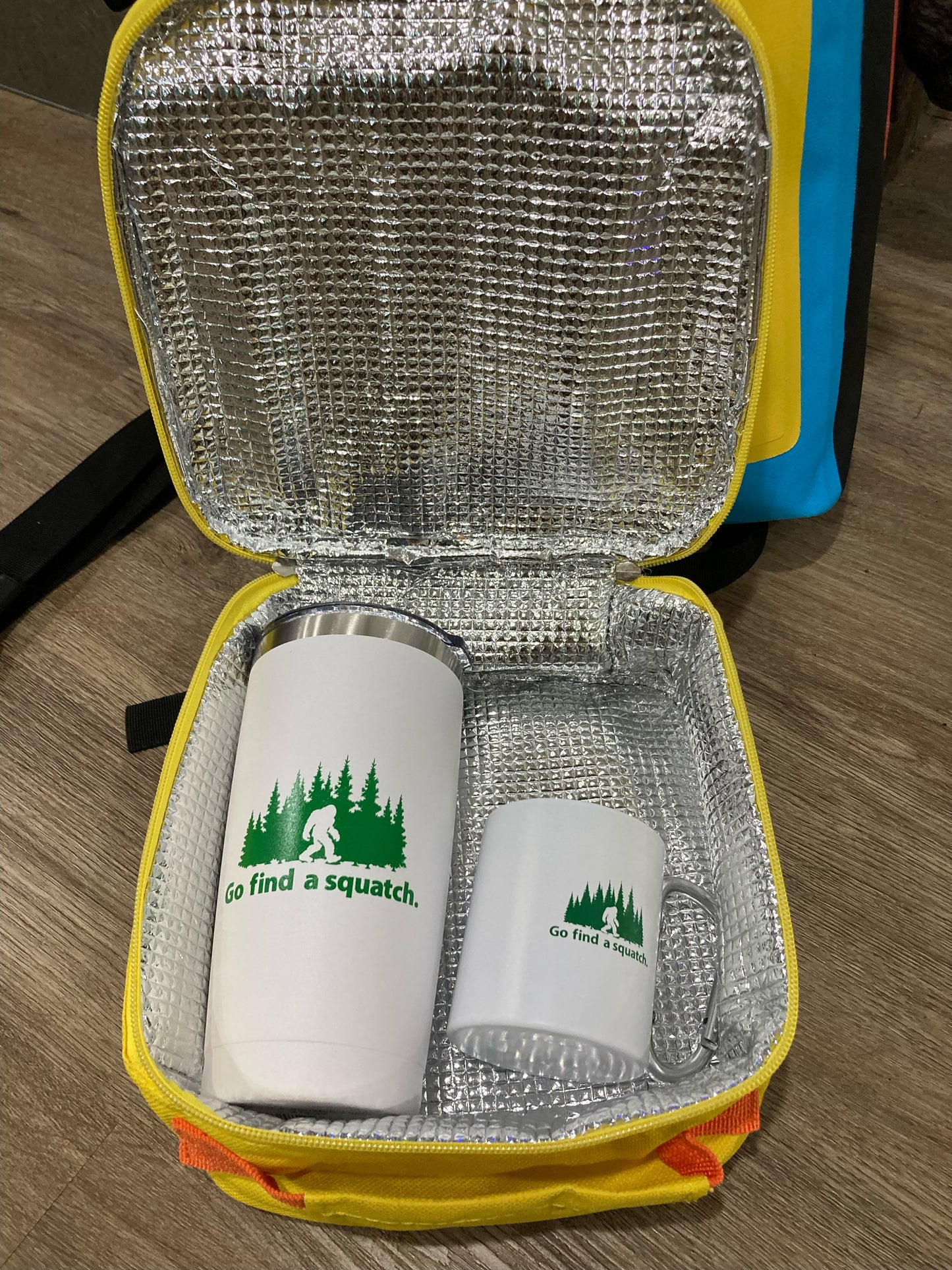 Go Find a Squatch Insulated Lunch Box Bag